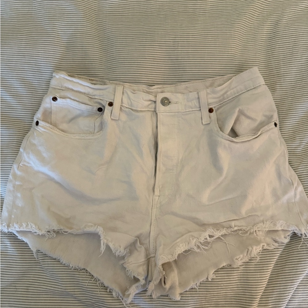 LEVI501 Women's White Frayed Denim Shorts
